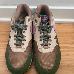 Brand new Nike Air Max 1 NH
Men's Shoes size 8.5